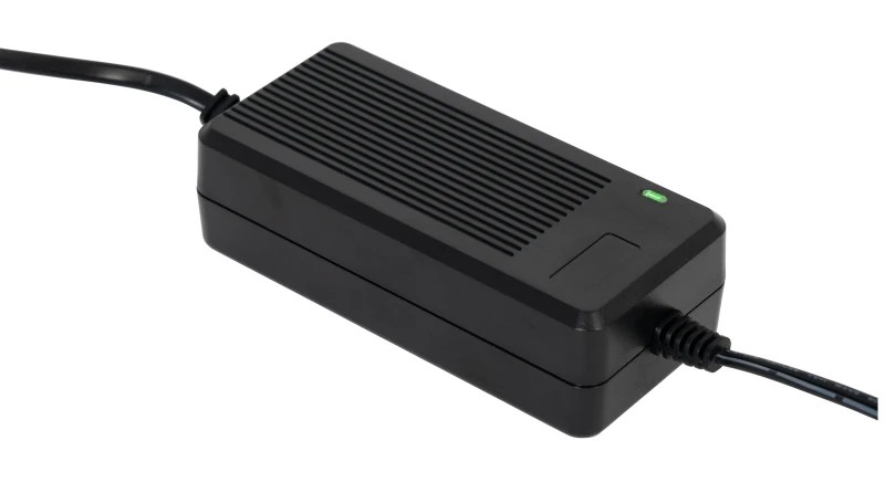 AD-2436 - Adaptador CA/CC 9 - 24 V, 2 A, 36 W