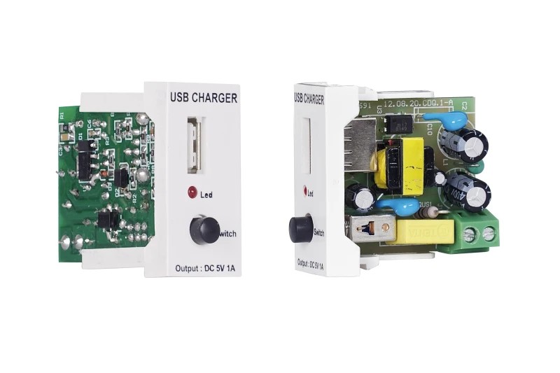 WP-31UC - ½ panel de conexión cargador USB A hembra
