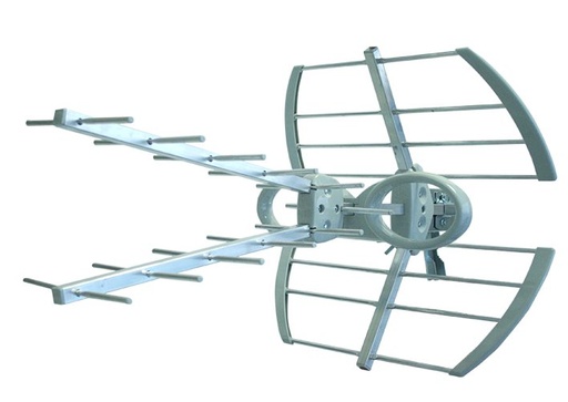[013015] EK 70 L2 · Antena UHF 694 MHz conector F. G: 13,5dB