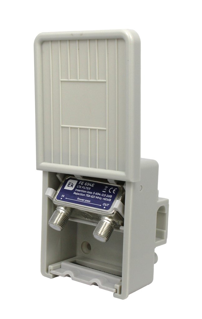 FE 694E · Filtro para exterior. Frec: 5-694MHz Rechazo>60dB.