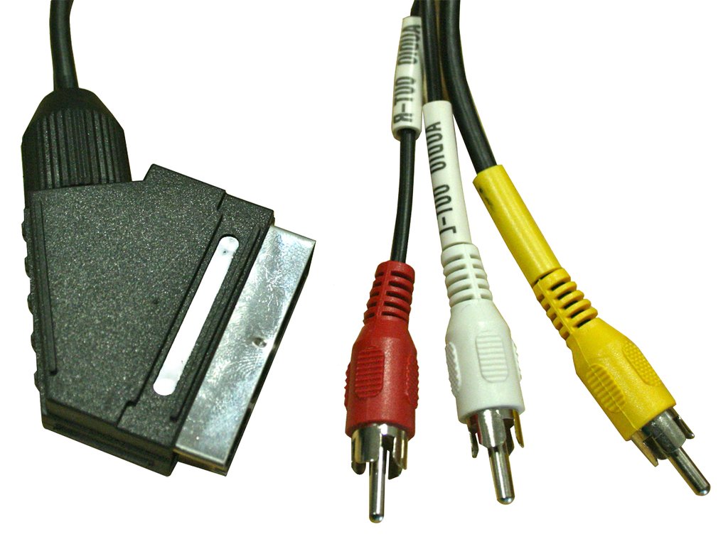 CSR · Cable SCART / 3x RCA 1,5m