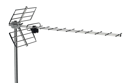 BU-117 · Antena UHF, canales 21/48, G = 15 dBi (12 unidades/caja)